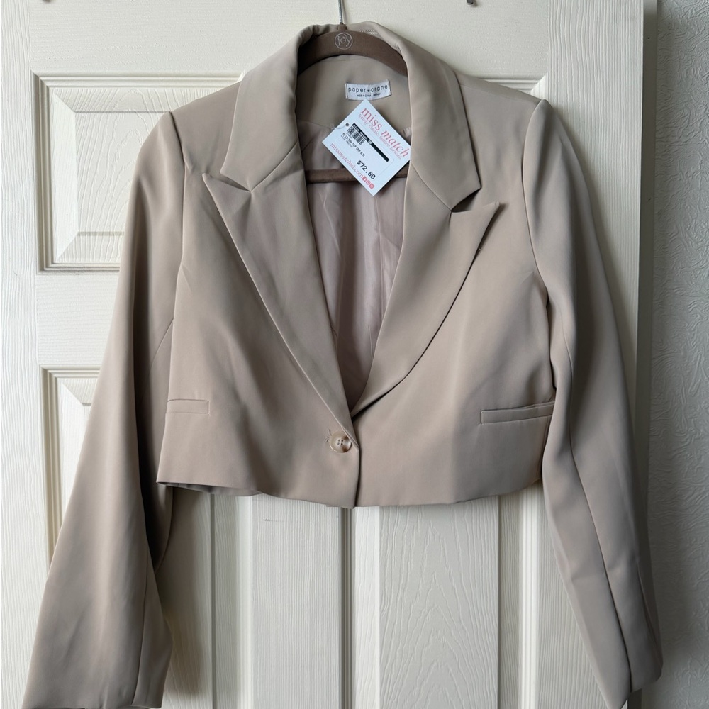 Beige Cropped Blazer